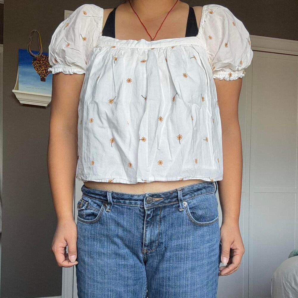 White embroidered blouse with puffy